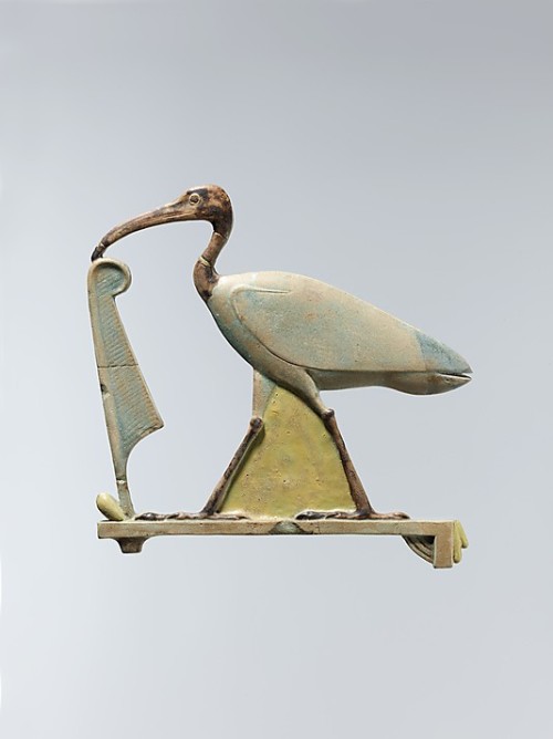 virtual-artifacts:Inlays in the form of the “Horus of Gold”,  falcon with spread wings a