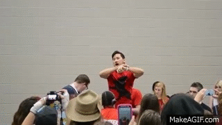 Mark gets interrupted at Indy pop con