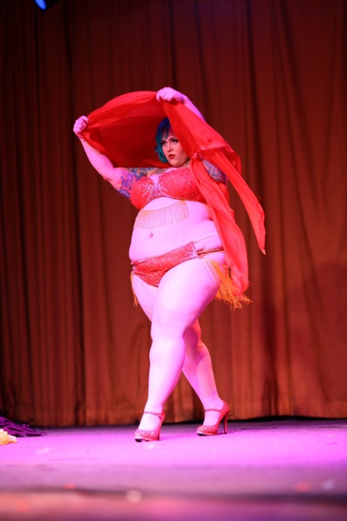 noelladeville: More debut shots
