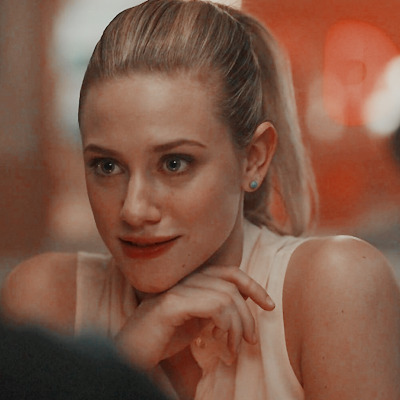 it girl icons — IT GIRL ICONS: betty cooper (lili reinhart )