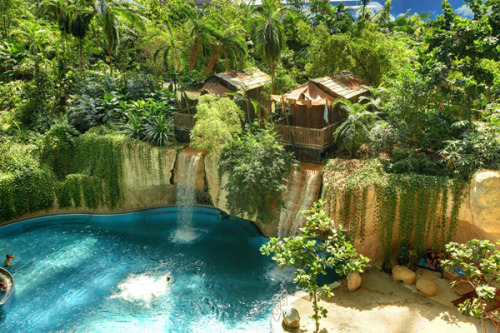 mentalqueen:  “Tropical Islands’ resort” Inside a German Hangar Surrounded by Snow 