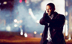 aprilkepners-archive:  arrow meme:  [5/6] characters: john diggle  