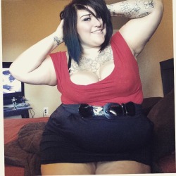 helloimbabs:  I’m a mixture of body positive