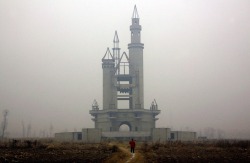 weirdlandtv:Photos by David Gray of China’s abandoned WONDERLAND park, once planned to be “the largest amusement park in Asia”.