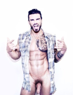 malecelebritys:  Stuart Reardon