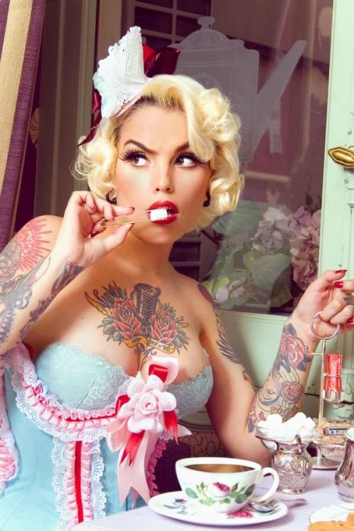 sensualdesiers:Loving Lingerie & Sensual Desiers