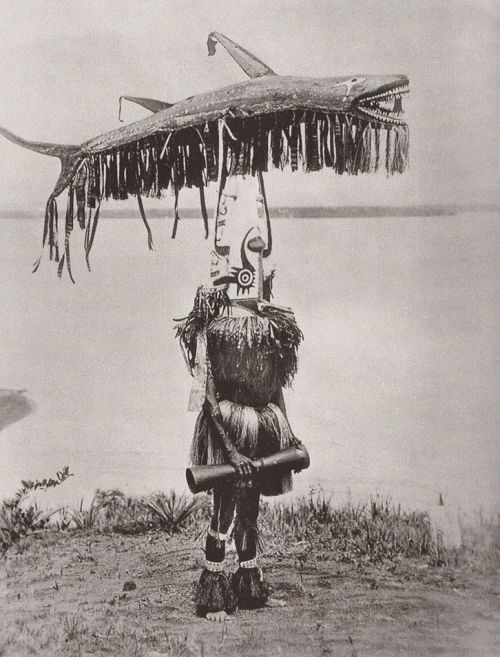 northmagneticpole: A masked dancer from the Elema people of Papua, 1938-F E Williams for Nation