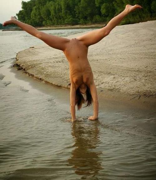 Porn Hand Stand photos