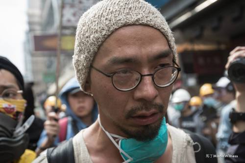 The police are ordered to clear out the protest area in Mong Kok. Hang in there everyone. The Last M