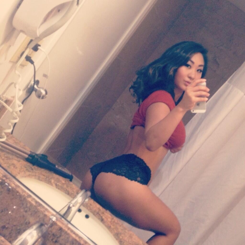 asiangirls101:  Darling darla dat azz 