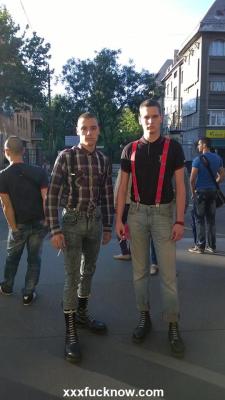 gay-skinheads:Find Your Dreamboat