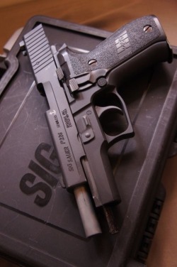 dirtysurvival101:  Sig P226 