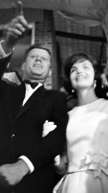 everythingkennedy: JFK and Jackie at the Pre-Inaugural Gala