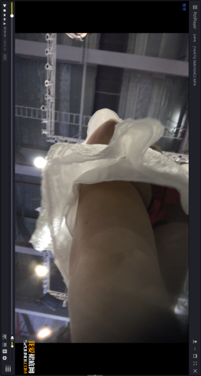 upskirtscn: 漫展网红女主持 这是第二天 红红火火weibo：楚琰大小姐