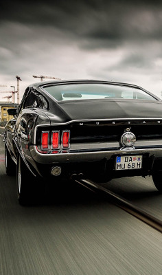 h-o-t-cars:    Ford Mustang GT Fastback II