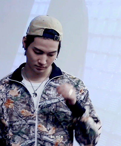 Jaebeom Gives Us The Ponytail We’ve Been Asking For ©