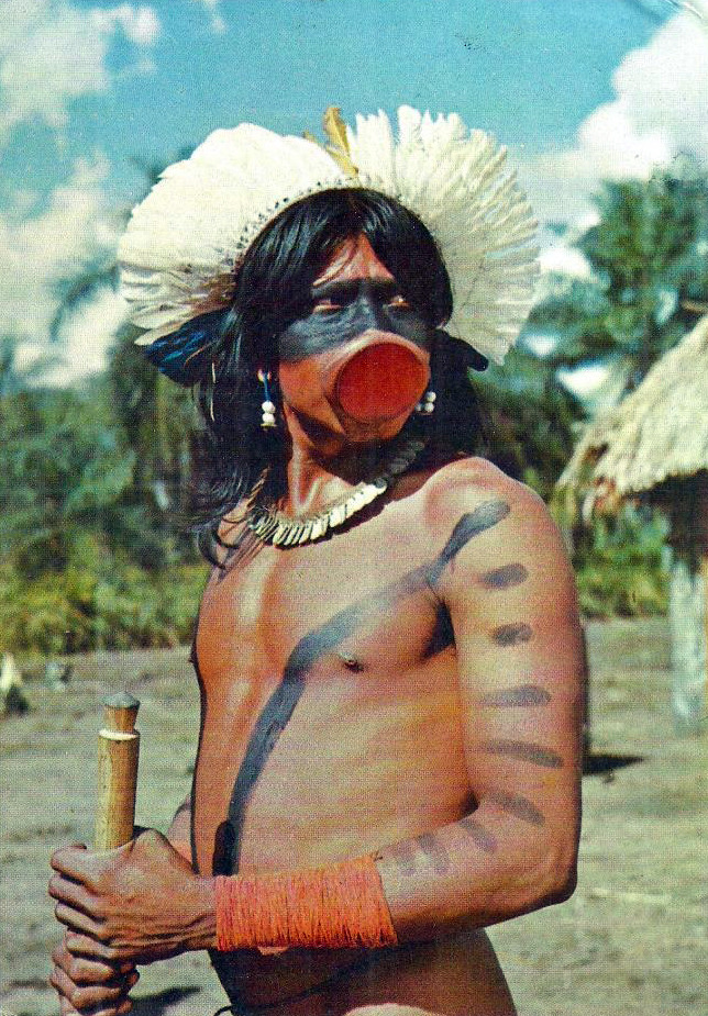 grand-bazaar:  Vintage Brazil - Txucahamei Indian 