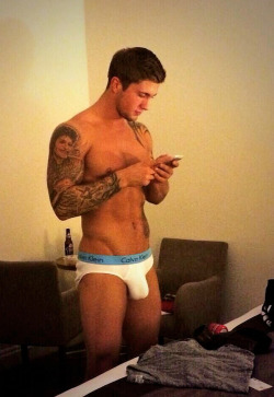 celebritymeat:    Dan Osborne.  