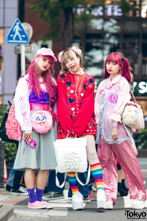 We often see kawaii fashion-loving Japanese friends Shinako, Rimariri, and Emiry around the streets 