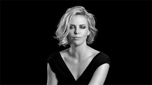 therondaily:Charlize Theron’s screen test by Lynn Hirschberg.