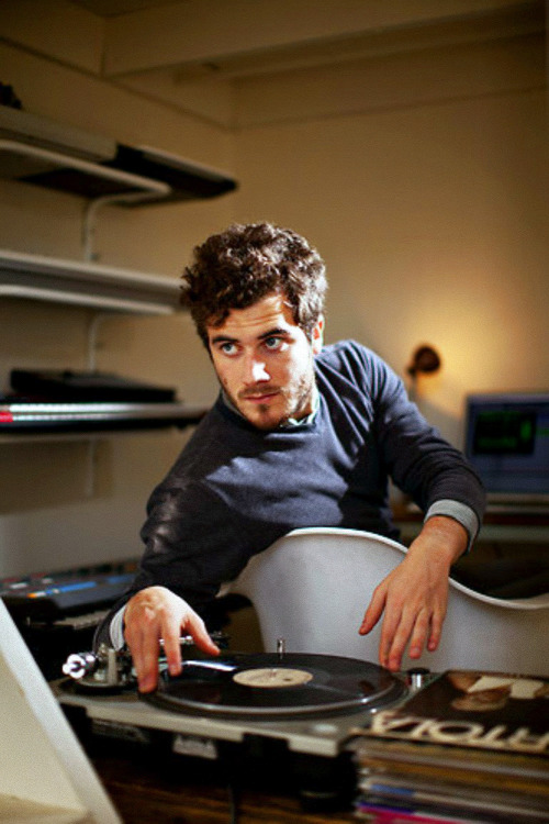 Nicolas Jaar - Musician