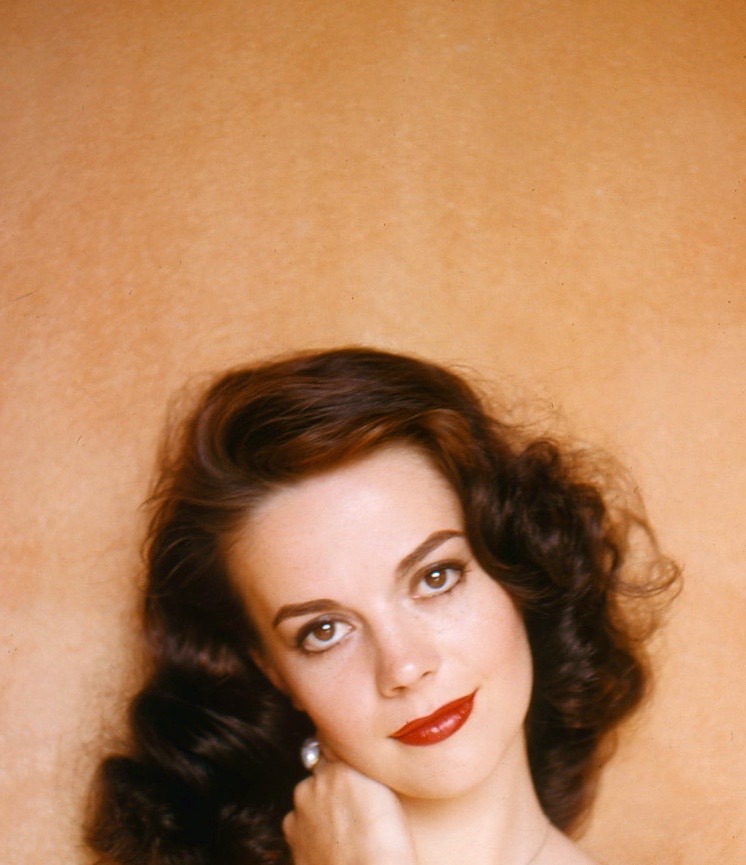 summers-in-hollywood: Natalie Wood by Peter Basch, 1962