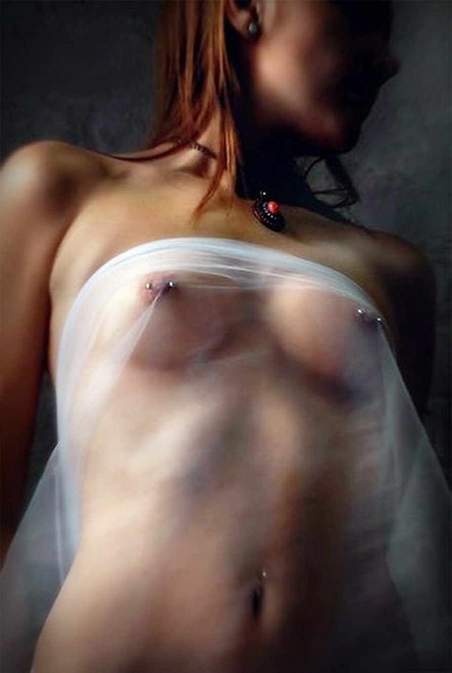 marcwolf:  Elegant WHITE - in many, many ways. 