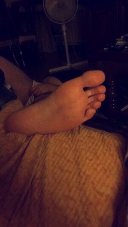 My man has the best feet to massage, kiss, smell and lick.