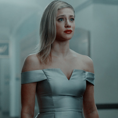 it girl icons — IT GIRL ICONS: betty cooper (lili reinhart )