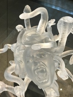 7d0:The Severed Head of Medusa by artist Damien Hirst