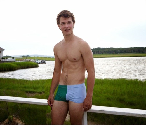 amazingmalenudity: Ansel Elgort