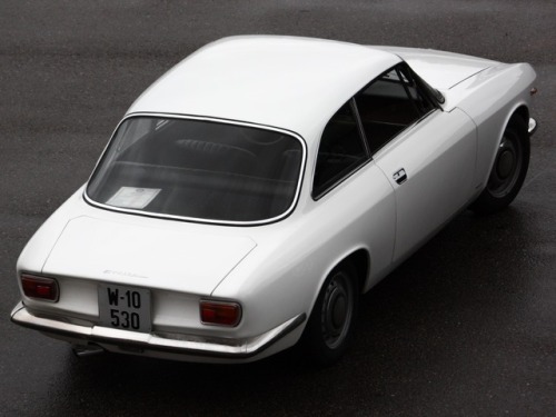 norwegianalfisti: Alfa Romeo GT1300 Junior 