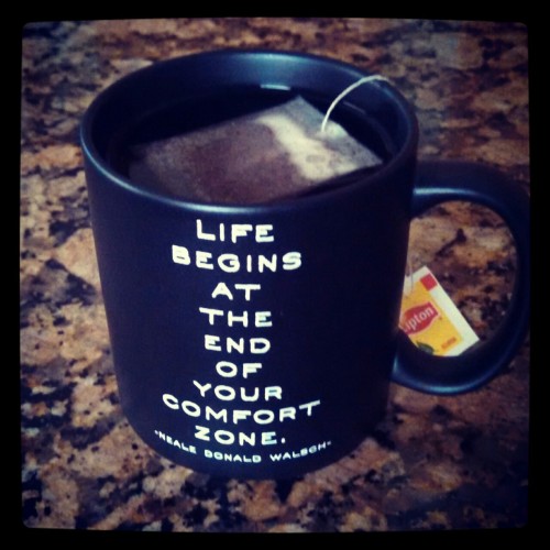 girlgrowingsmall:  Blackberry pomegranate tea.
