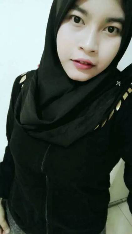 deepmentalitymoon: Awekbtudung ketat amira johari #cheras #sukablowjob HAi. AWK kt mn cheras? Jom tg