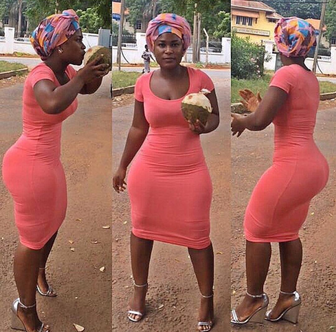 kingjazziedad:  DarkSkinned. CurvyLicious. BootiDelicious Ma.Ms AbidiBroni 💜 💜