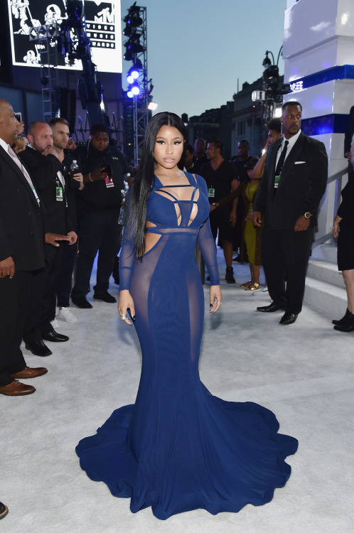 mtv:nicki minaj | 2016 mtv vmas