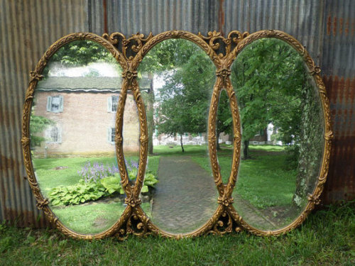 thegolddig:Huge Vintage Triple Mirror(more information, more etsy gold)