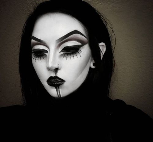 vebston-rose:  ghoulrot