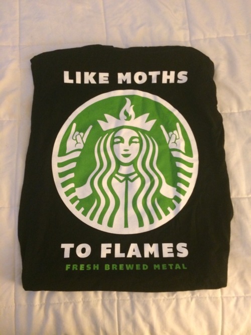 dredth:  moshed-dreams:  dredth:  moshed-dreams:  dredth:  in love with this  Where did you get this? I need 20  when I saw them the other night!!  Lucky. But very nice.  :^) 
