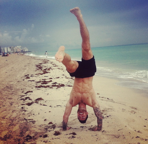 jockbeach:  http://jockbeach.tumblr.com 