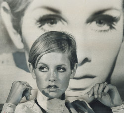 lelaid:  Twiggy by Bob Olsen, 1967 