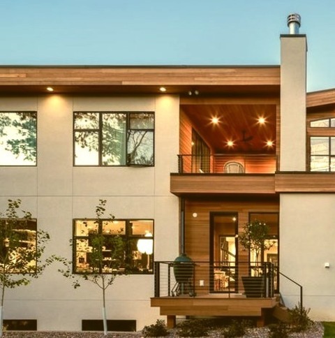 Side Yard - Contemporary Deck