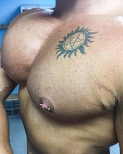 xxxalphaduo:  Today’s Pec Pump 