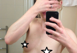 Leaked yolanda hadid leaked see through lingerie selfie photo