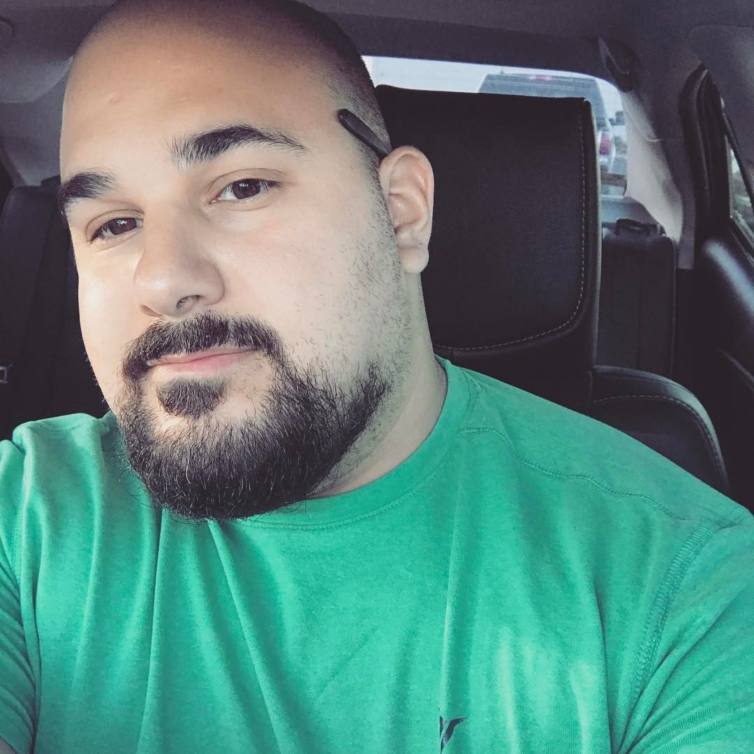 dacub:  Even when life is shitty, might as well smile through it.  #bearsofinstagram