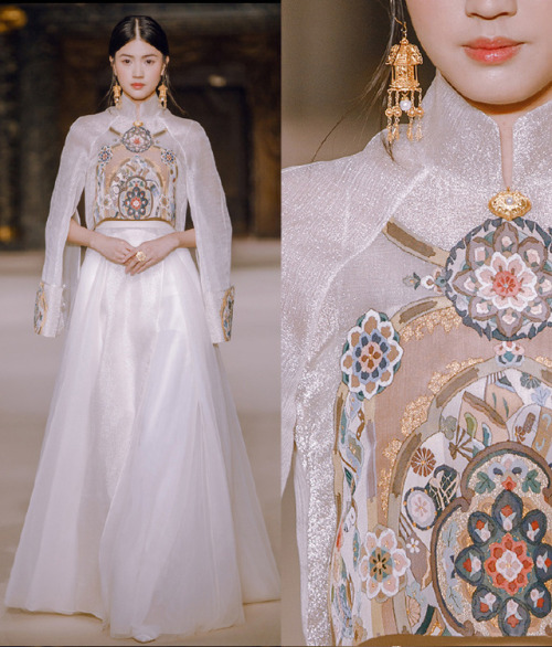 fuckyeahchinesefashion:Heaven Gaia S/S Paris 2019 | Designer Xiong Ying / xiur 熊英 | PartⅣ