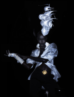 cair–paravel: Grace Bol in a hat by Philip Treacy, photographed by Nick Knight, 2012.