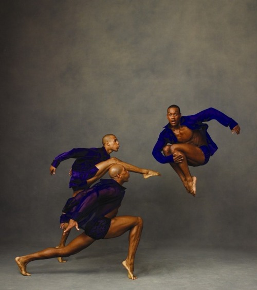 wetheurban:The Alvin Ailey American Dance Theater by Andrew EcclesA look at acclaimed photographer A