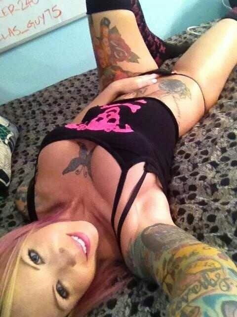 naughtyinkedangel:  Tattoo Blog ♥