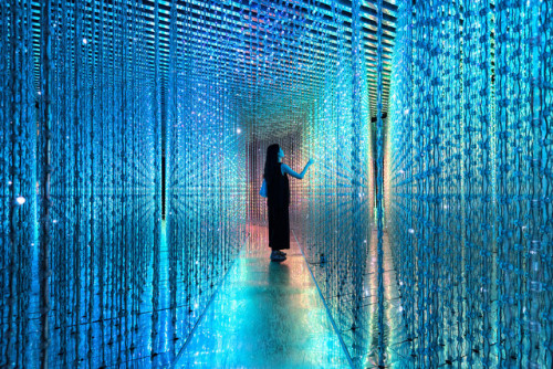 Crystal Universe, TeamLab Seoul exhibit.Formed in 2001 and represented by the Pace Gallery since 201